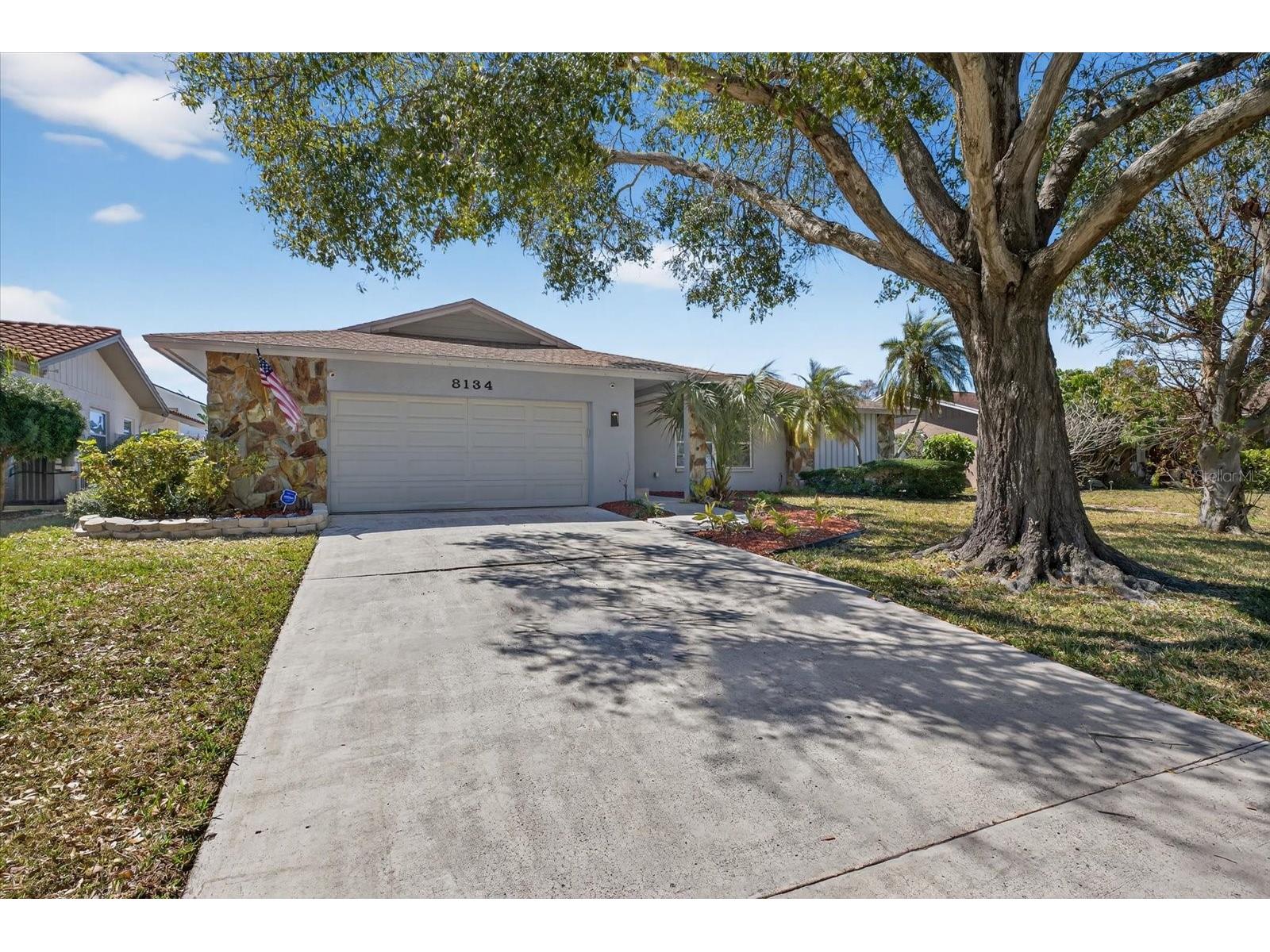 8134 Bayshore Drive Seminole FL 33776 W7883430 image2