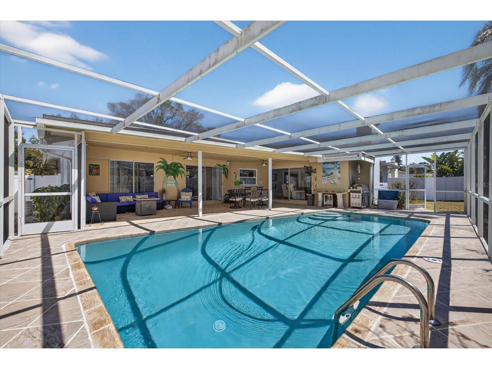 8134 Bayshore Drive Seminole FL 33776 W7883430 image34