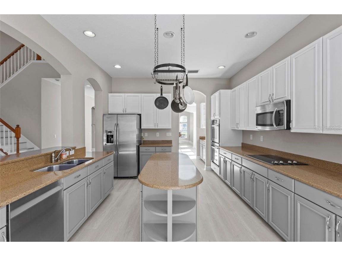 8134 Santa Rosa Court Sarasota FL 34243 A4666633 image10