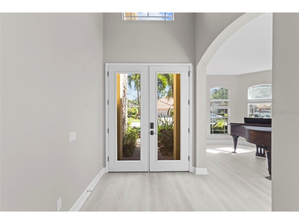 8134 Santa Rosa Court Sarasota FL 34243 A4666633 image2