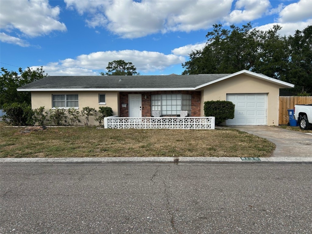 8135 31st Avenue N Saint Petersburg FL 33710 TB8323184 image1