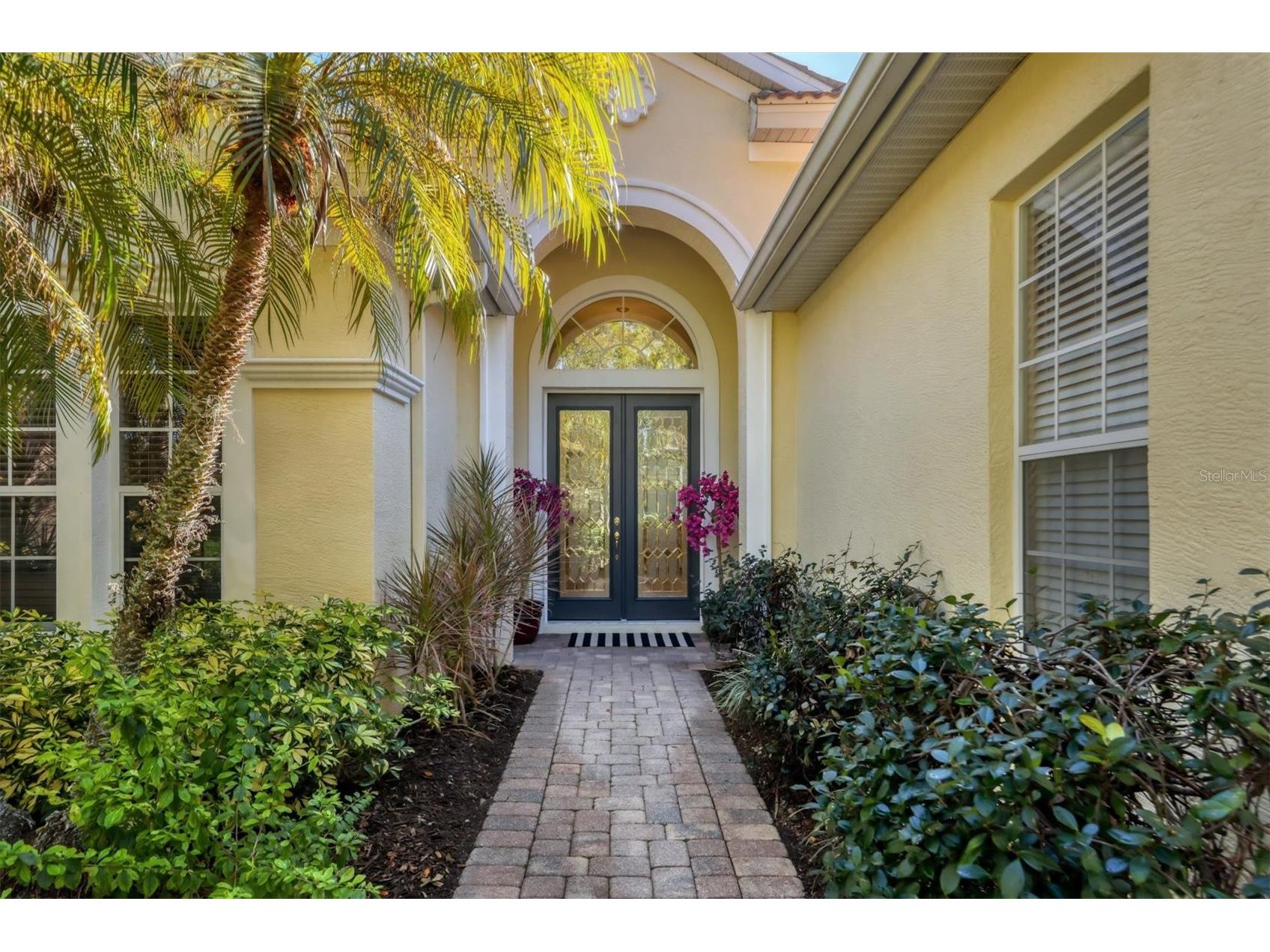 8135 Abingdon Court University Park FL 34201 A4680283 image2