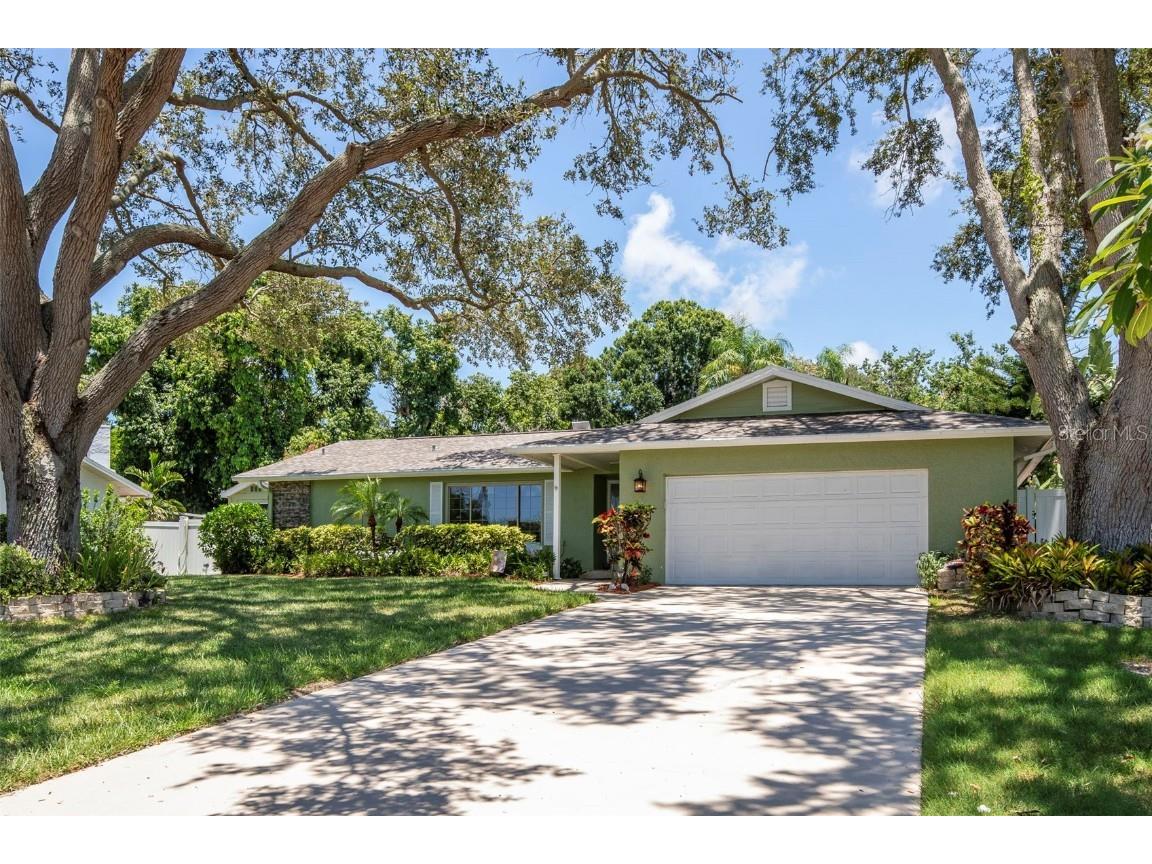 8135 Bayshore Drive Seminole FL 33776 TB8413103 image1