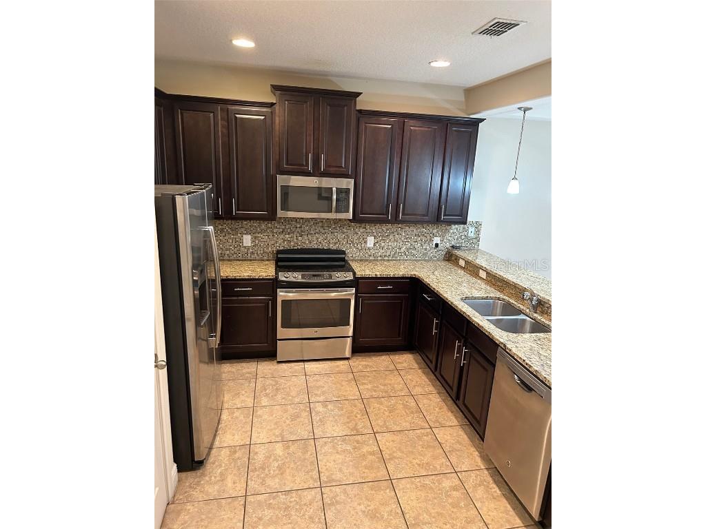 8135 Roseville Boulevard Davenport FL 33896 S5135579 image5