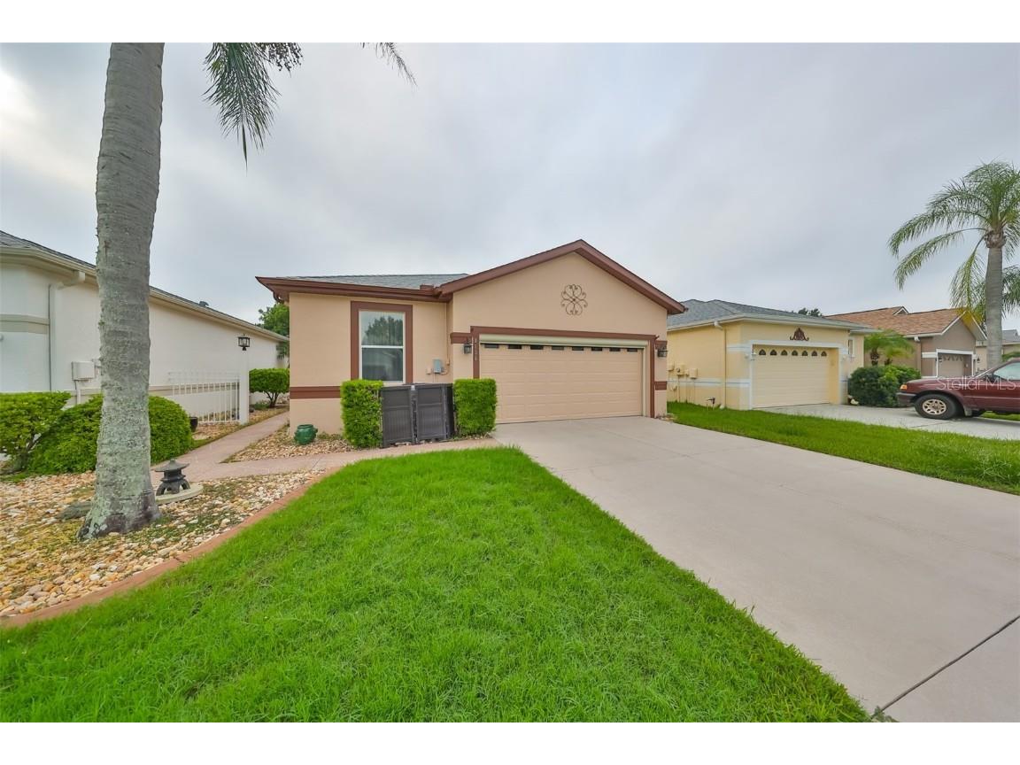 8136 Ambersweet Place Land O Lakes FL 34637 T3549505 image1