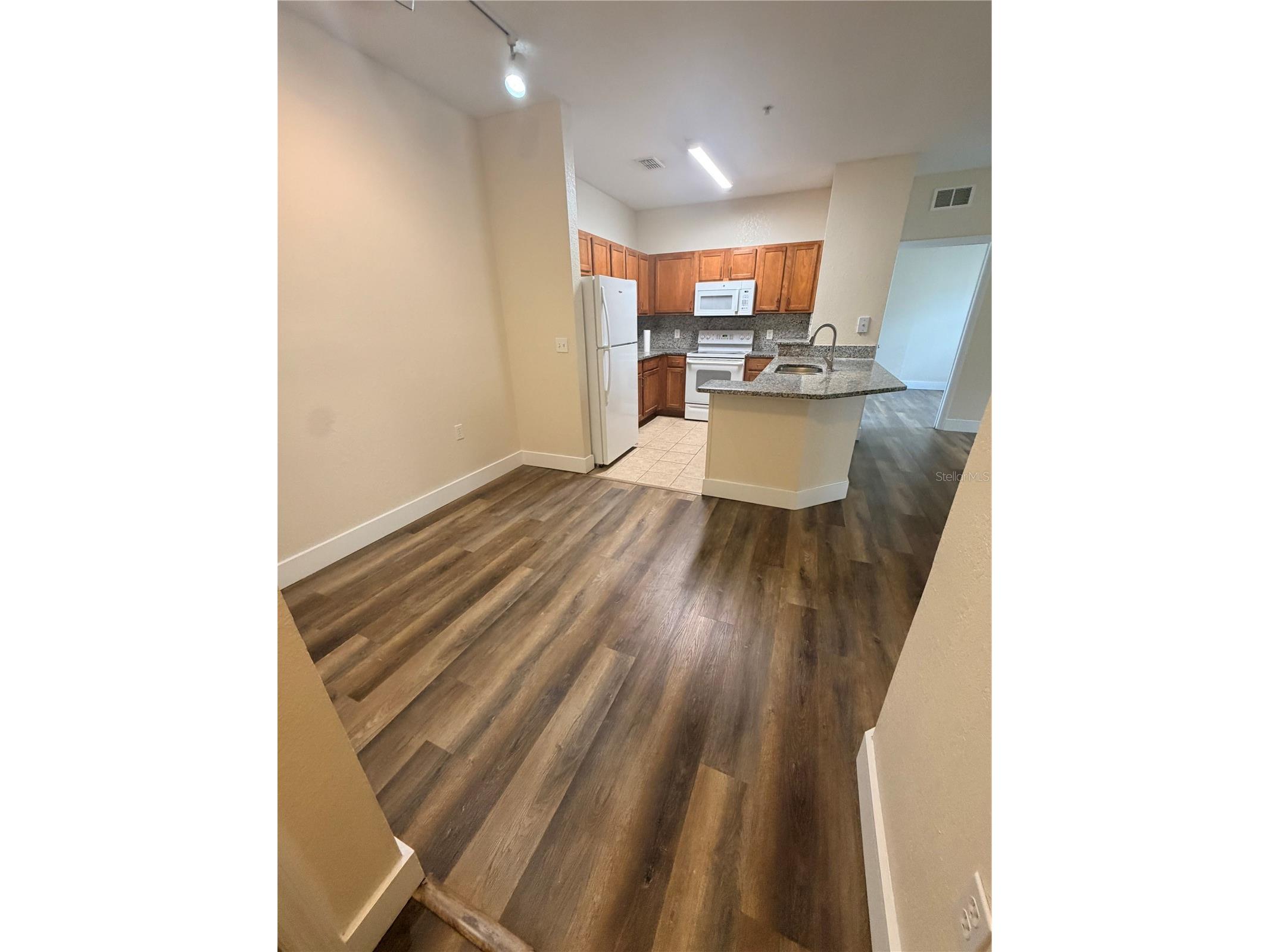 8137 Claire Ann Drive #207 Orlando FL 32825 O6393282 image2