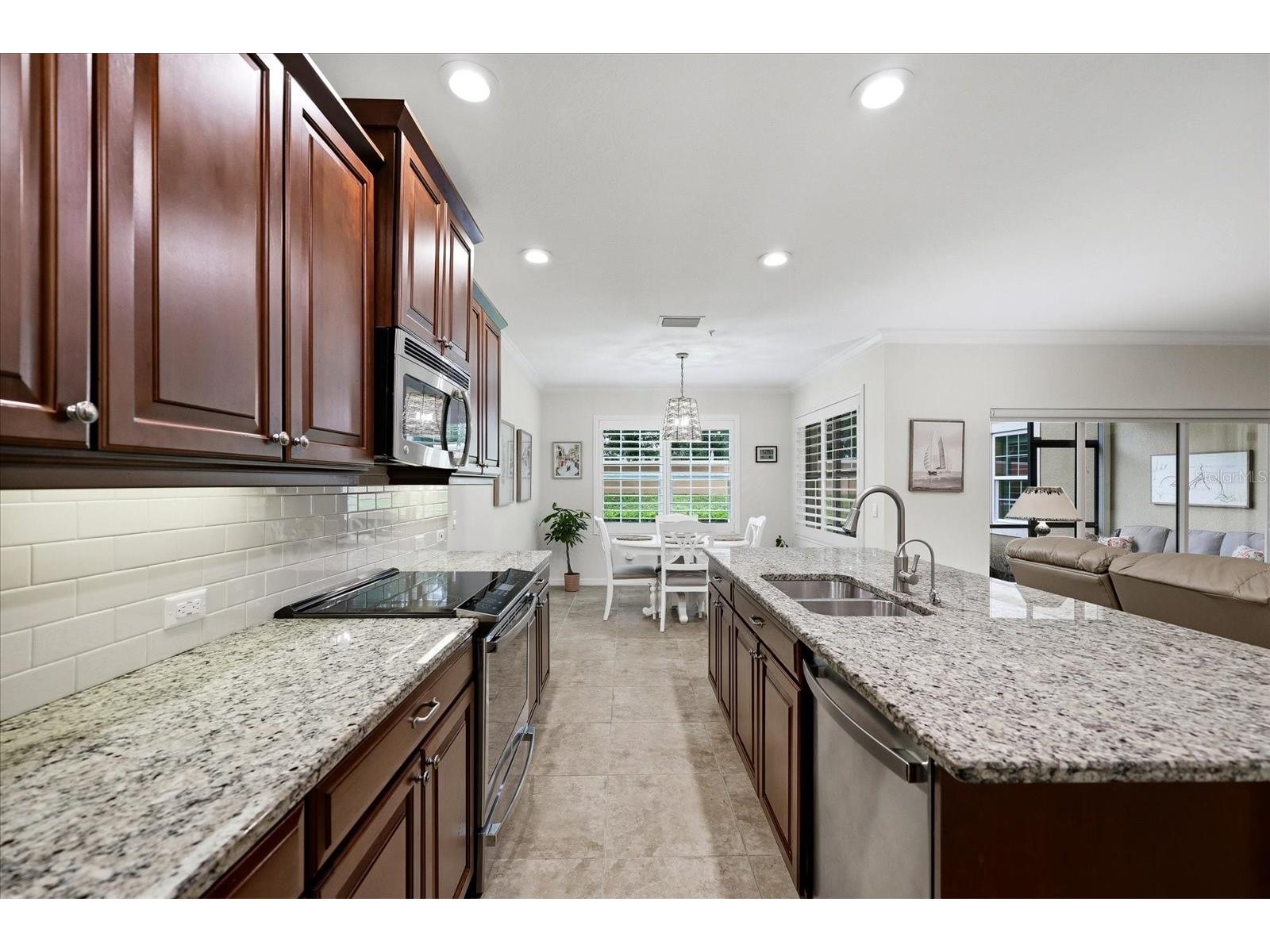 8137 Miramar Way Lakewood Ranch FL 34202 A4695856 image12