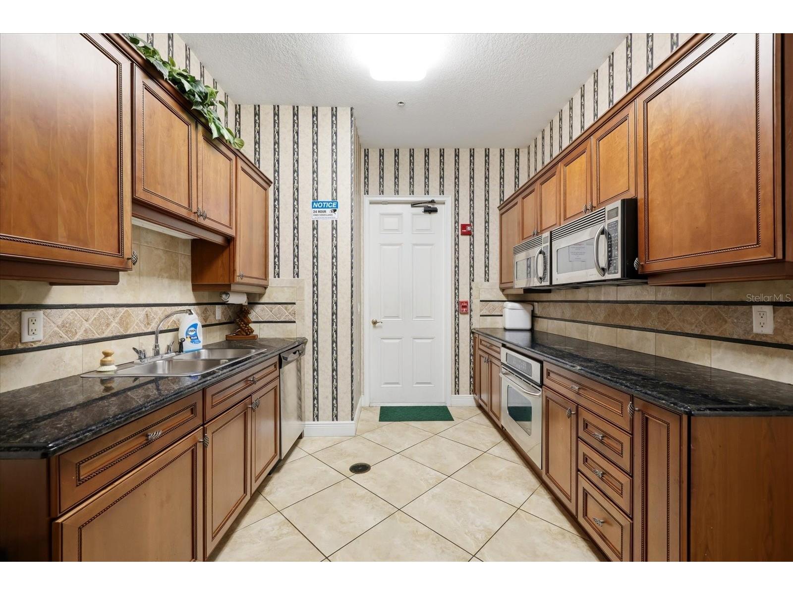 8137 Miramar Way Lakewood Ranch FL 34202 A4695856 image38