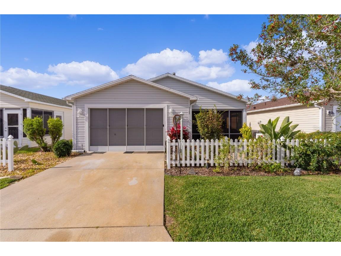 8138 SE 169th Palownia Loop The Villages FL 32162 G5078353 image1