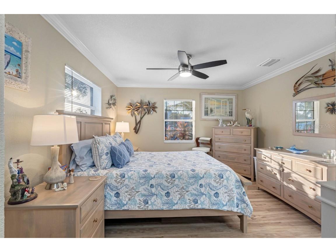 8139 129th Lane N Seminole FL 33776 TB8448997 image17