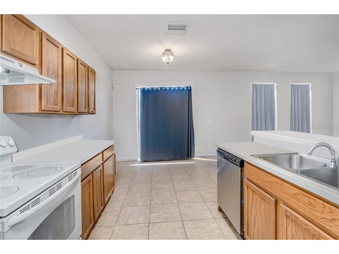 814 Fern Leaf Drive Ruskin FL 33570 TB8429164 image6