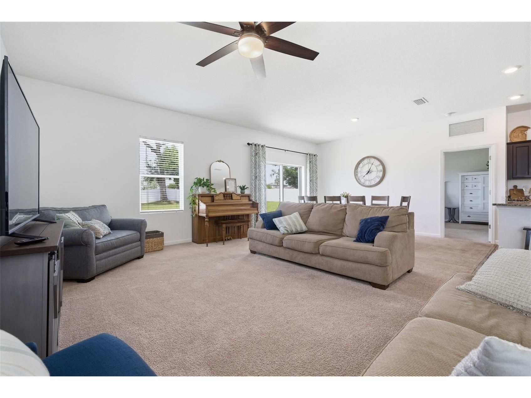814 Highgate Oaks Place Seffner FL 33584 TB8498638 image11