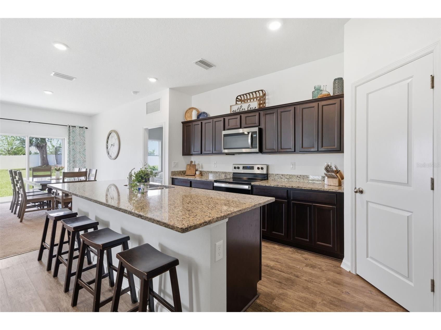 814 Highgate Oaks Place Seffner FL 33584 TB8498638 image3