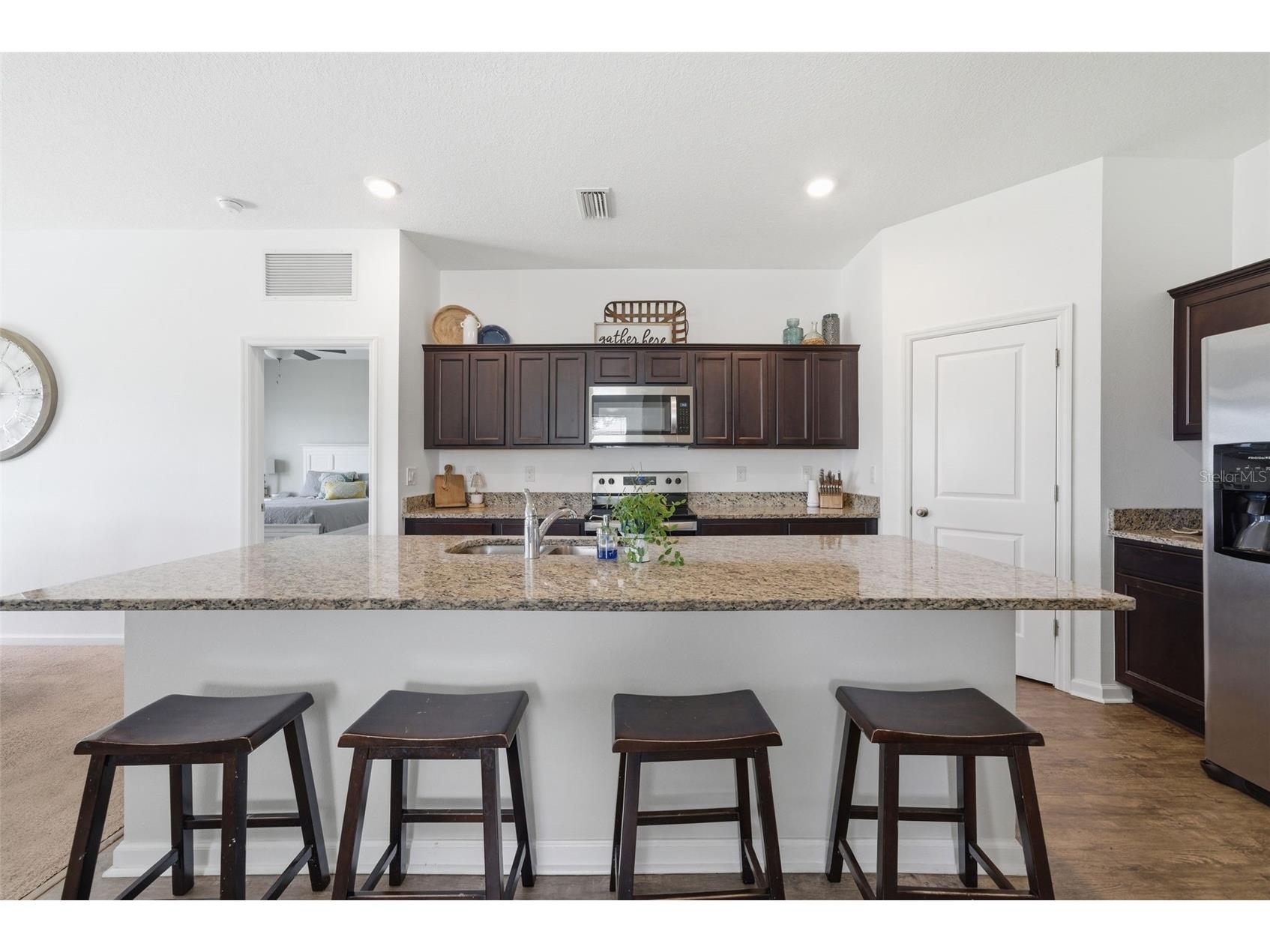 814 Highgate Oaks Place Seffner FL 33584 TB8498638 image4
