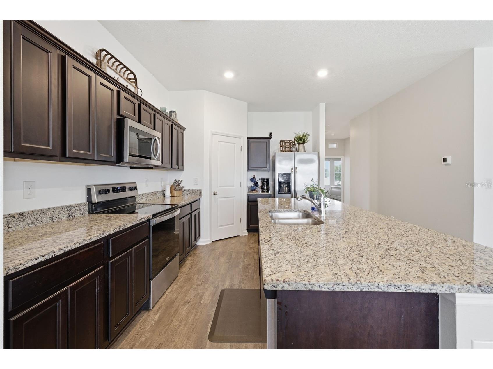 814 Highgate Oaks Place Seffner FL 33584 TB8498638 image6