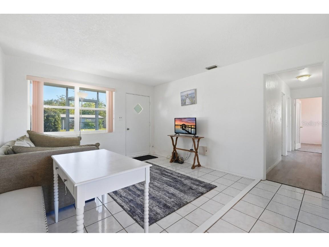 814 Lewis Drive Daytona Beach FL 32117 V4945338 image2