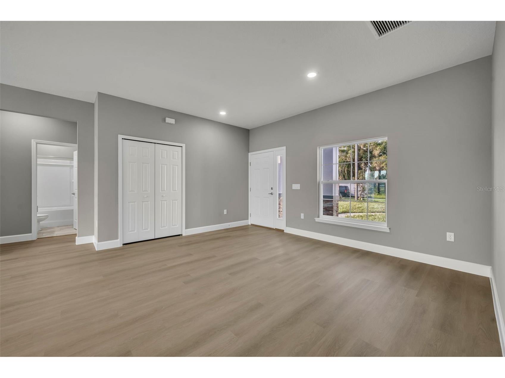 814 Price Court Deltona FL 32738 - Louise Lake V4949429 image8