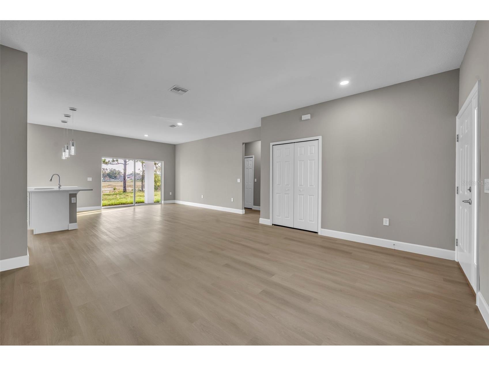 814 Price Court Deltona FL 32738 - Louise Lake V4949429 image9