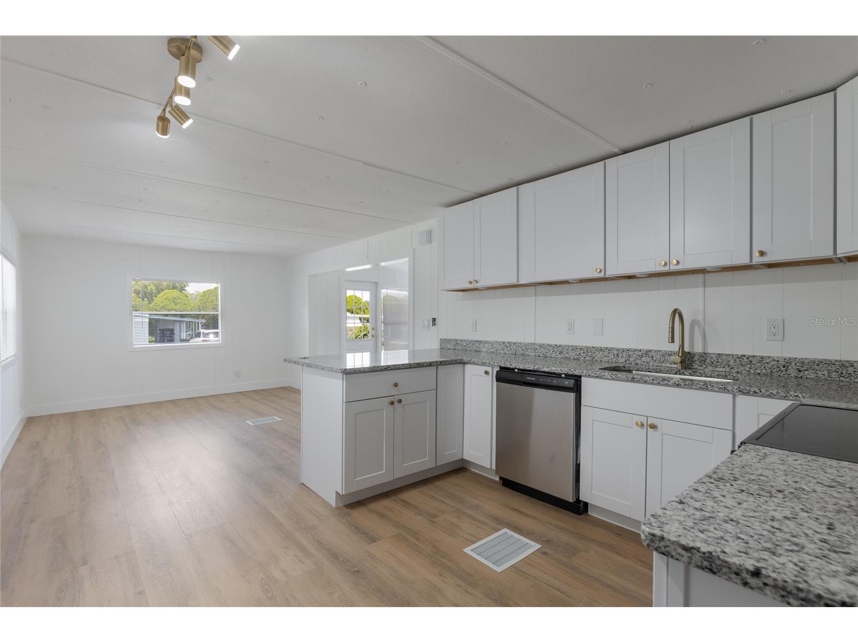 814 Roseapple Avenue Lady Lake FL 32159 O6387729 image5