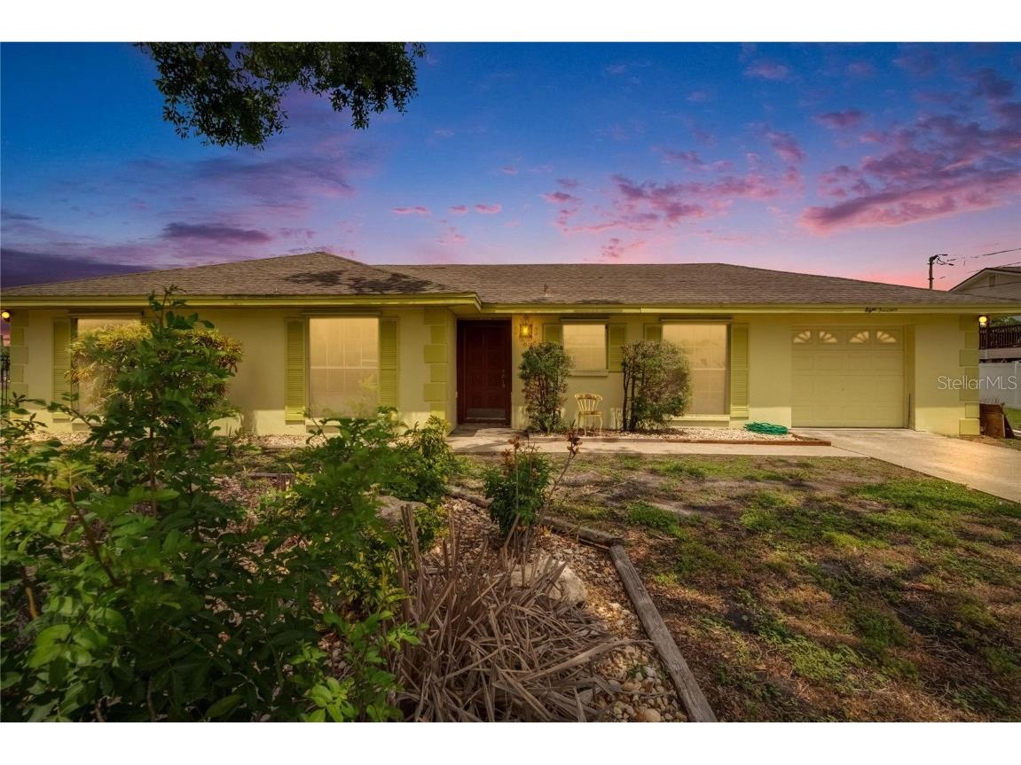 814 Seabreeze Drive Ruskin FL 33570 - TAMPA BAY/LITTLE MANATEE RIVER TB8378302 image2