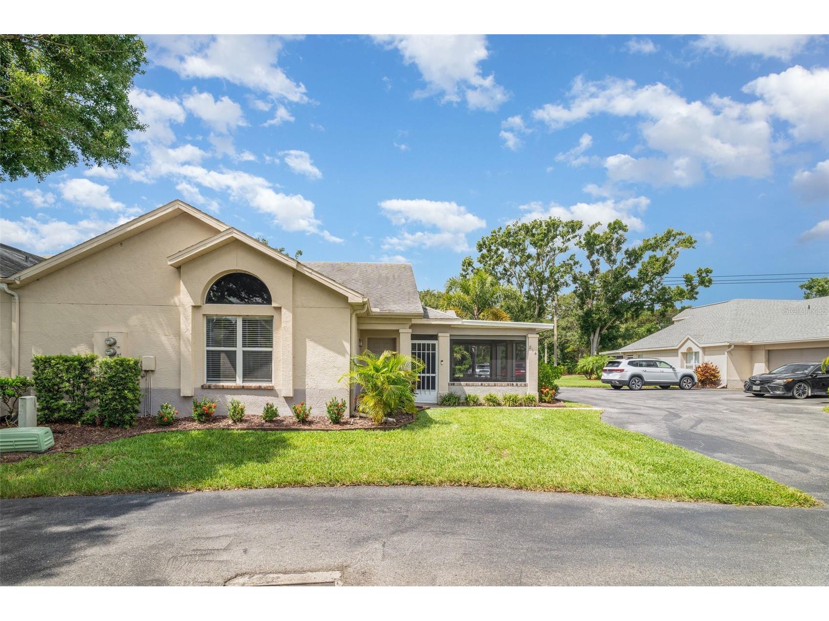 814 Silverthorn Lane Ruskin FL 33573 TB8417664 image1