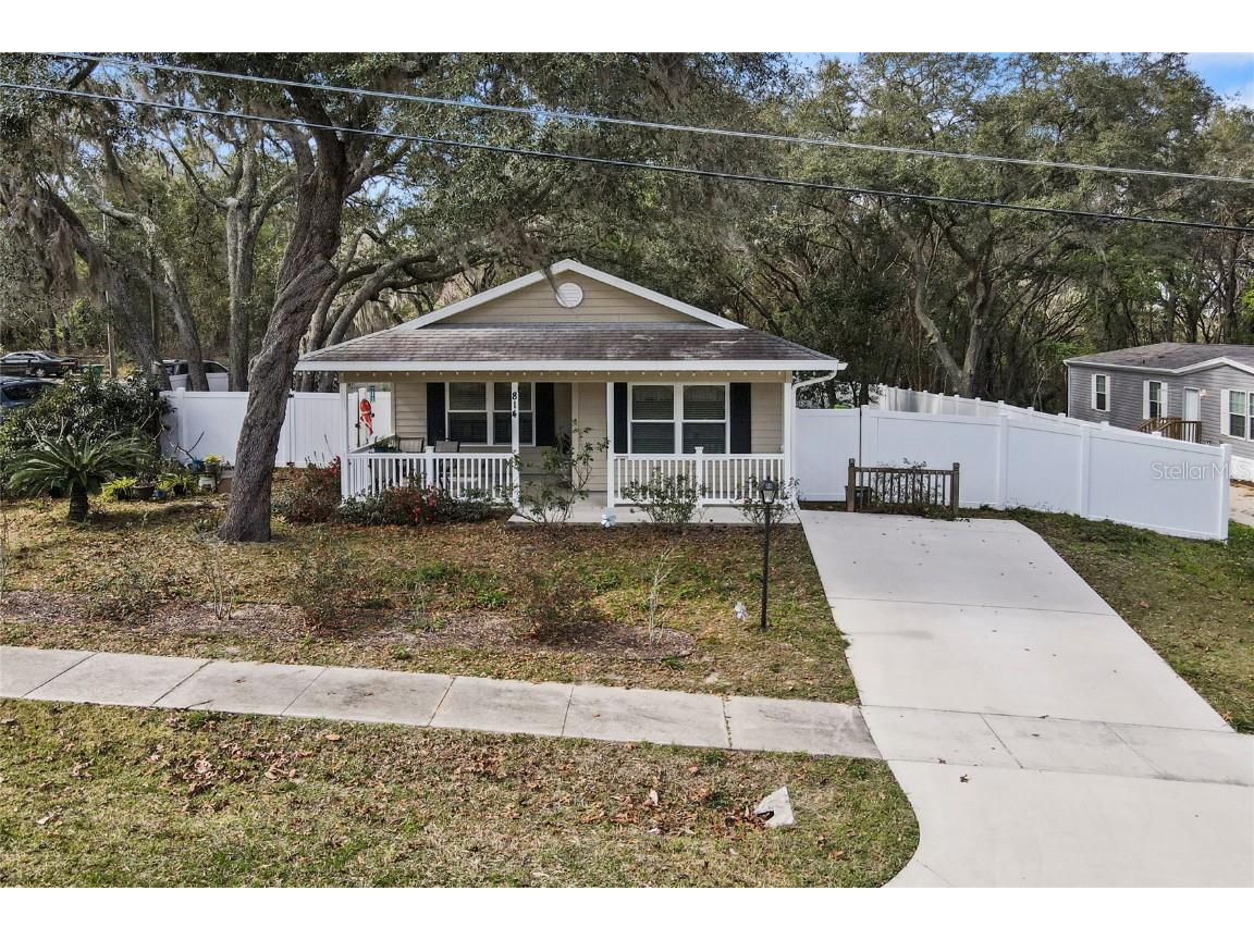 814 Summit Street Lady Lake FL 32159 G5065203 image1