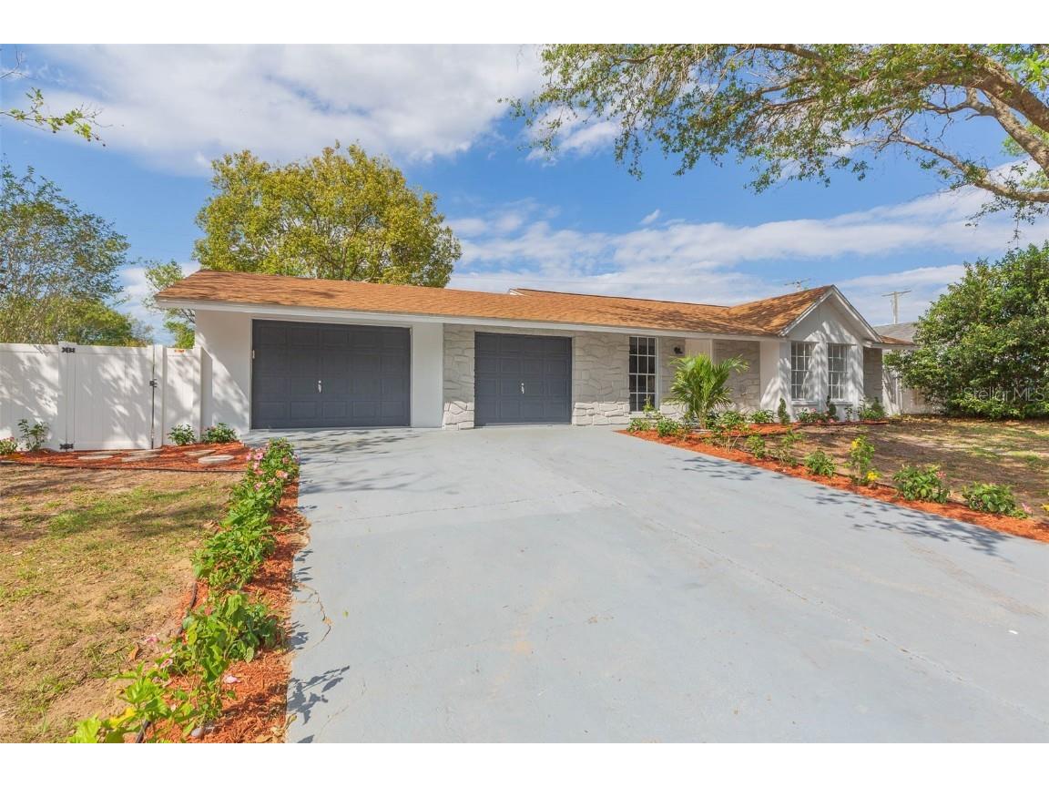 814 Valley Hill Drive Brandon FL 33510 T3434709 image1