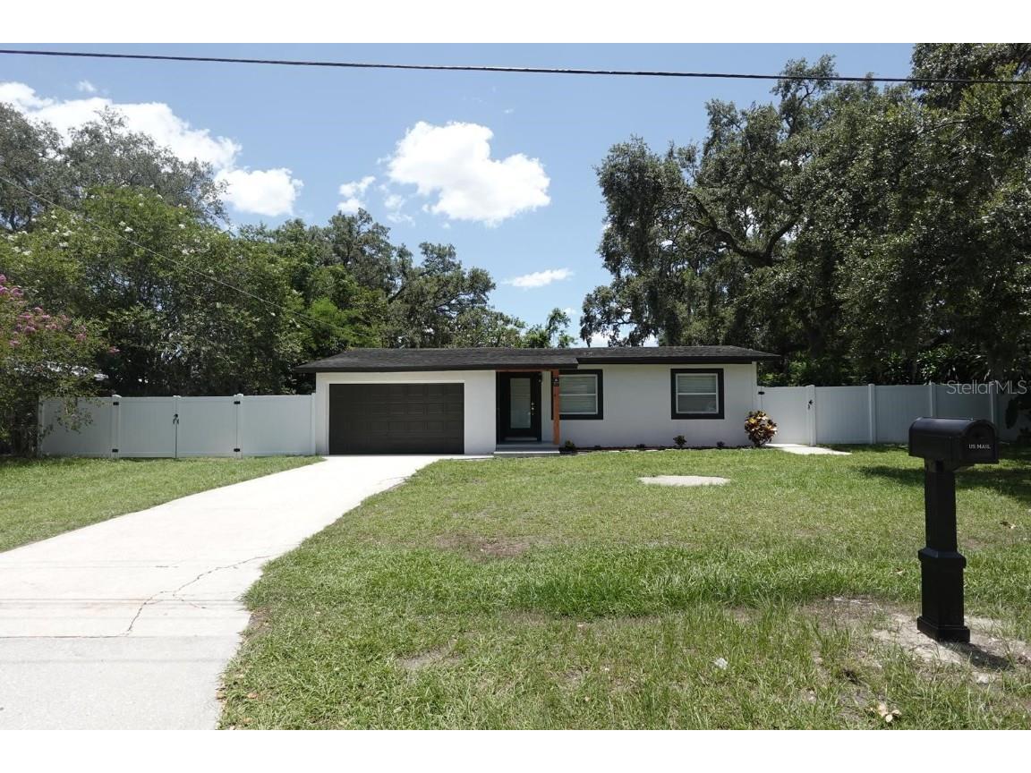 814 W 131st Avenue Tampa FL 33612 TB8397280 image1