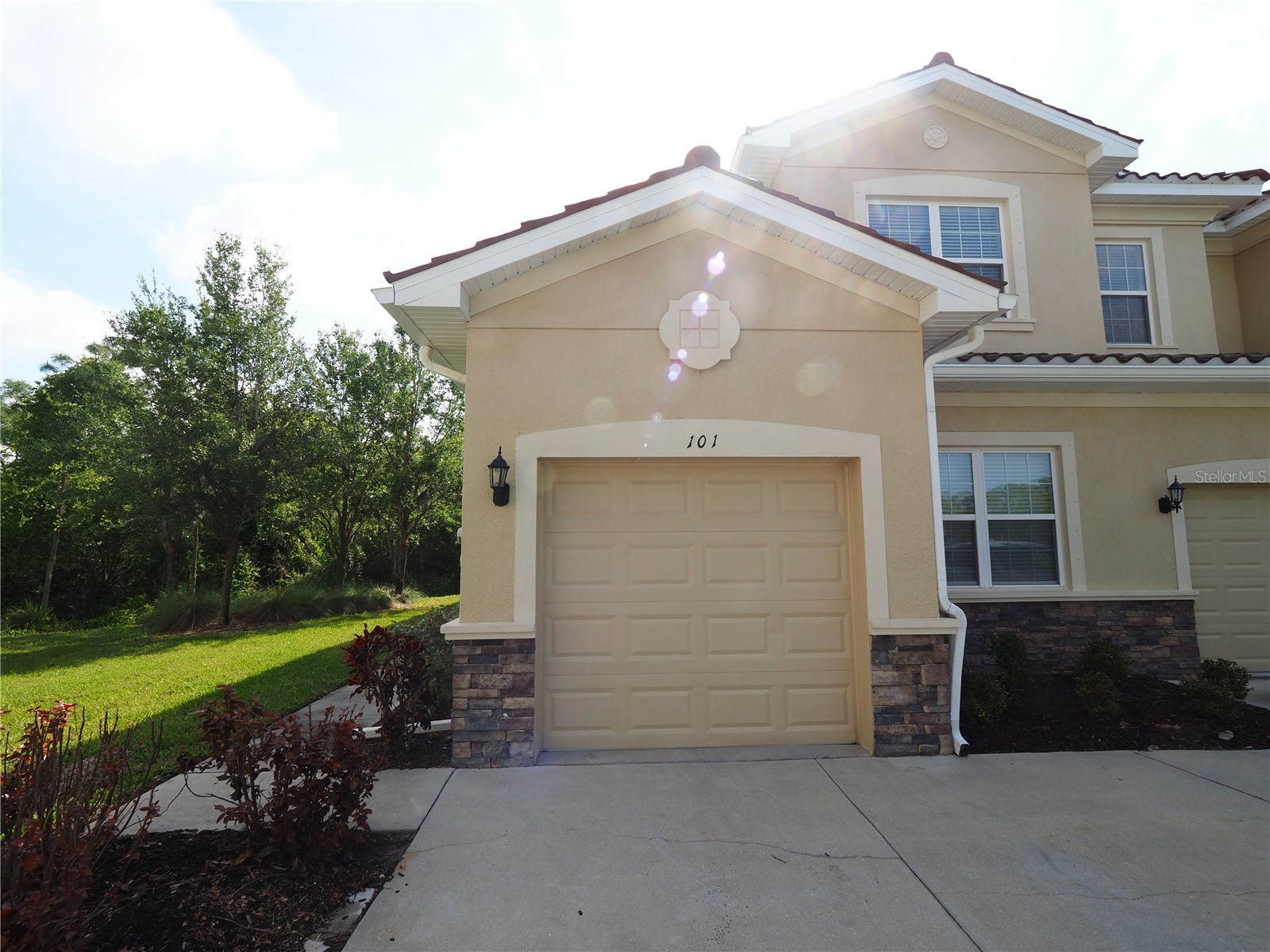 8140 Enclave Way #101 Sarasota FL 34243 A4688896 image1