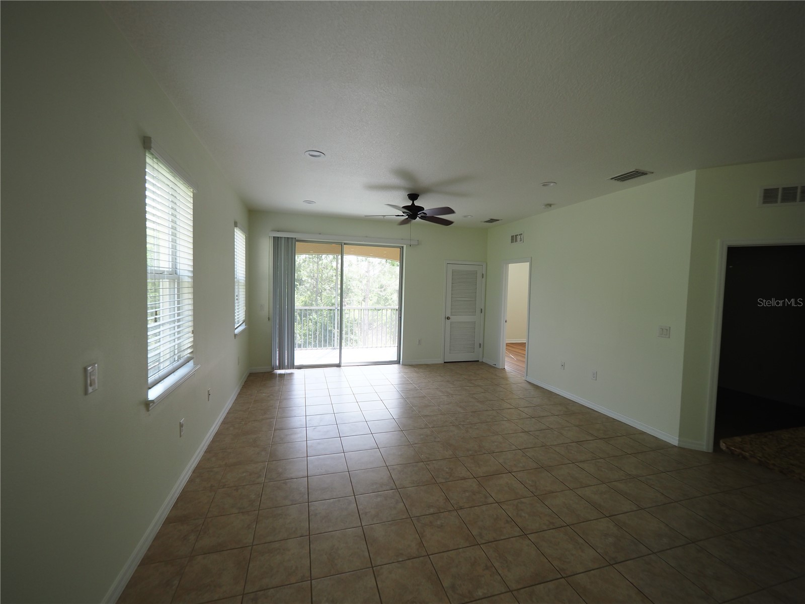 8140 Enclave Way #101 Sarasota FL 34243 A4688896 image12