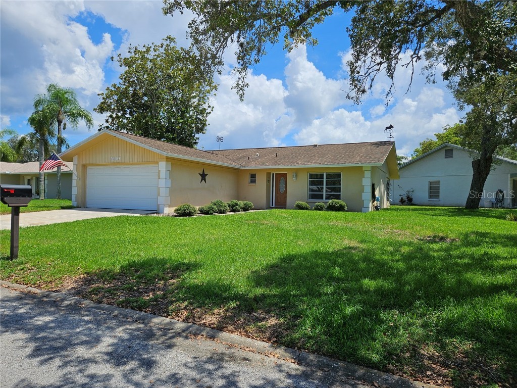 8140 Lora Del Rio Drive Port Richey FL 34668 W7856600 image1