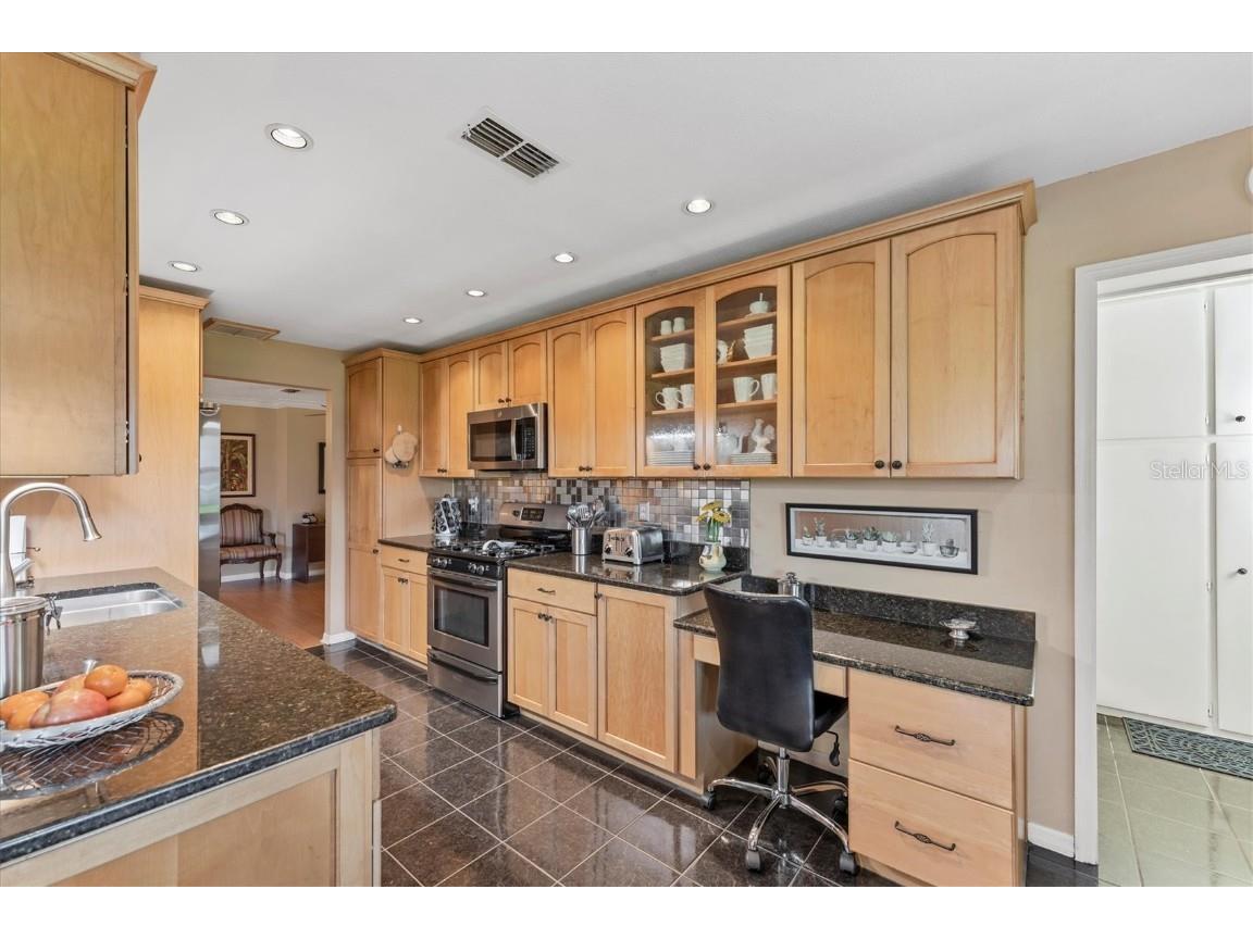 8140 Terrace Garden Drive N #103 Saint Petersburg FL 33709 A4666913 image14