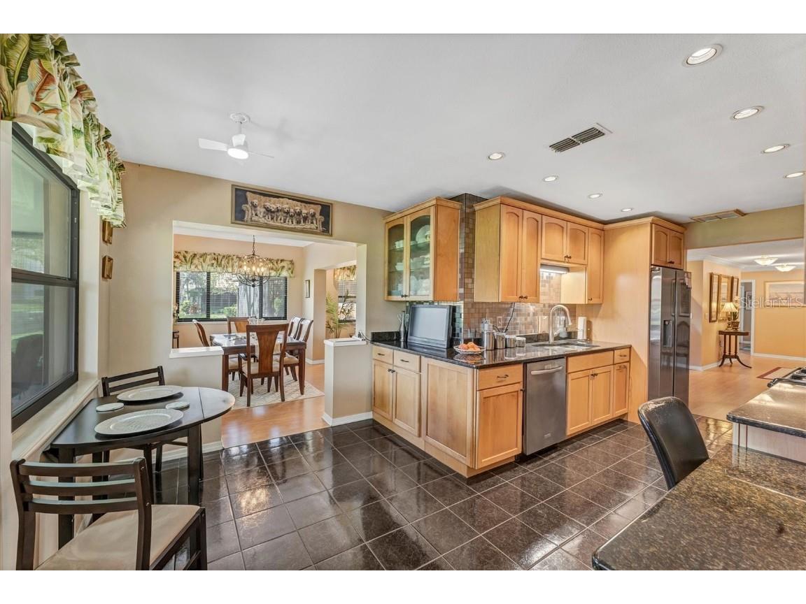 8140 Terrace Garden Drive N #103 Saint Petersburg FL 33709 A4666913 image15