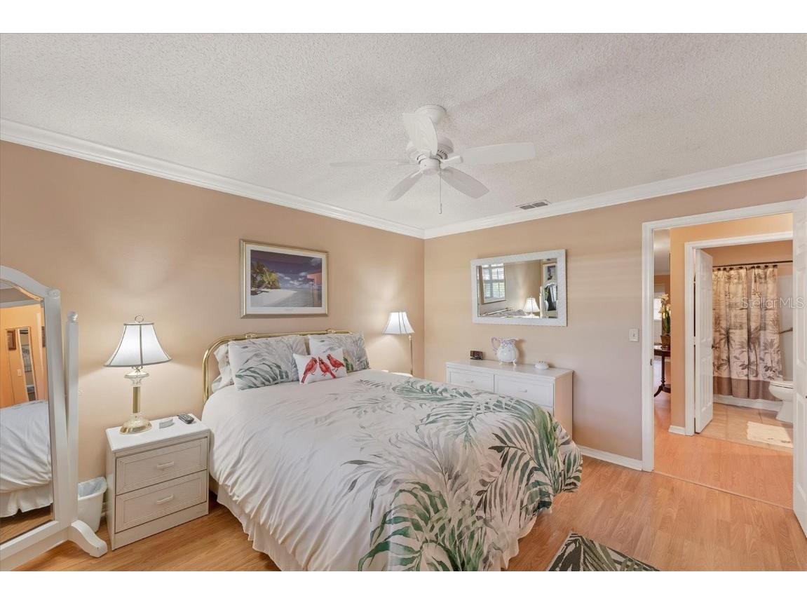 8140 Terrace Garden Drive N #103 Saint Petersburg FL 33709 A4666913 image25