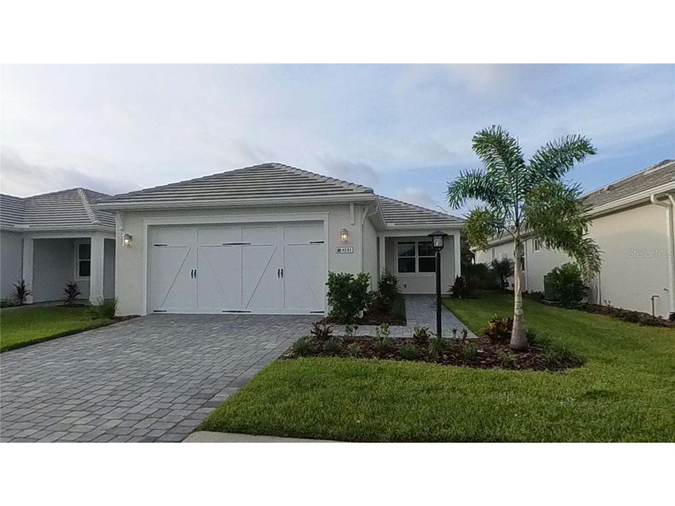 8141 Sternway Road Sarasota FL 34240 A4585769 image1