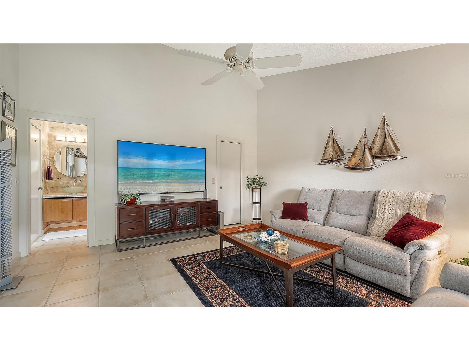 8142 Misty Oaks Boulevard Sarasota FL 34243 A4679693 image22