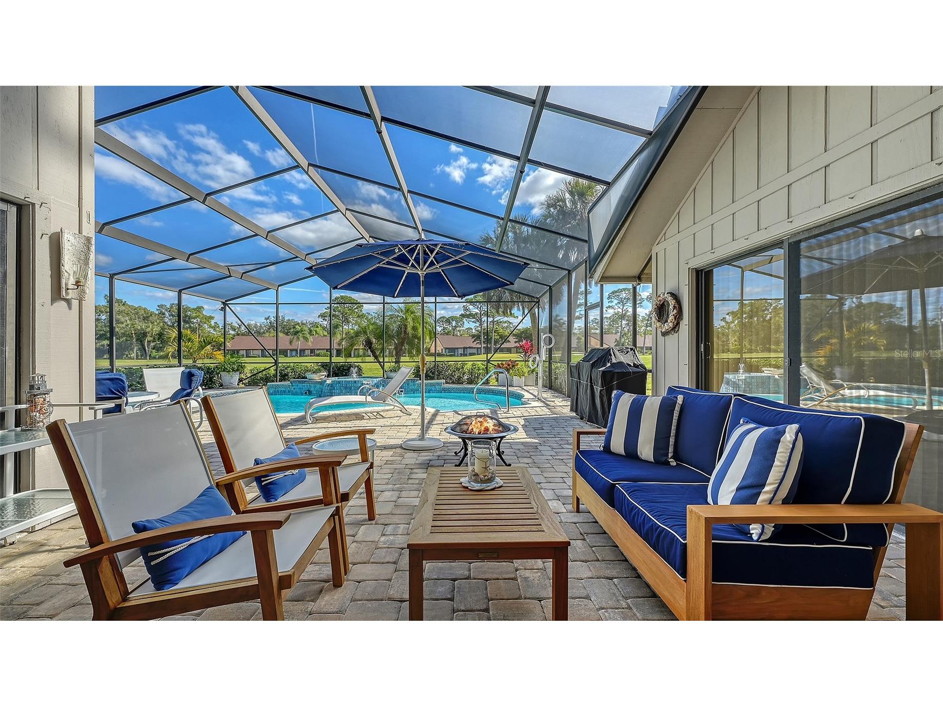 8142 Misty Oaks Boulevard Sarasota FL 34243 A4679693 image27