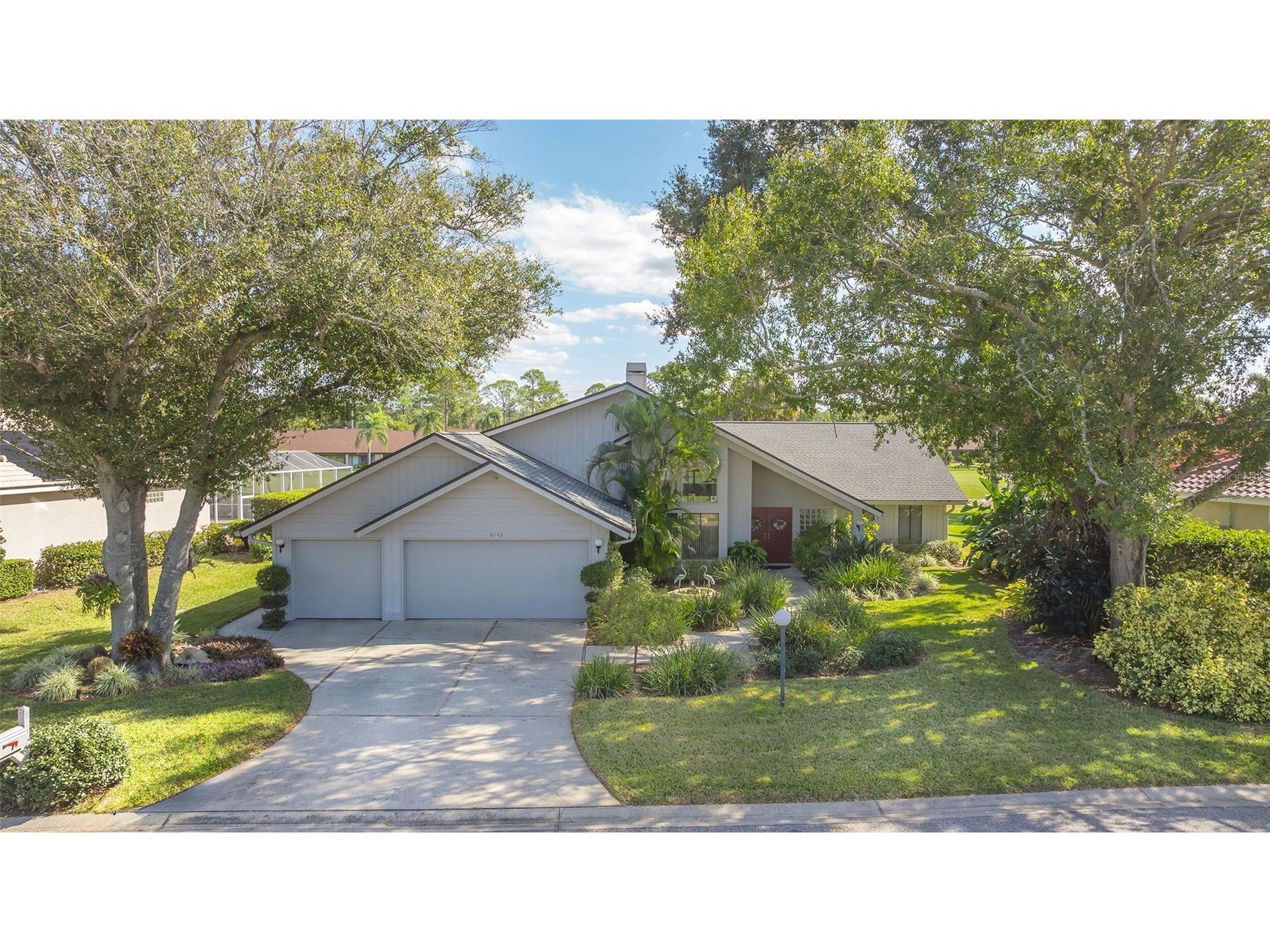 8142 Misty Oaks Boulevard Sarasota FL 34243 A4679693 image35