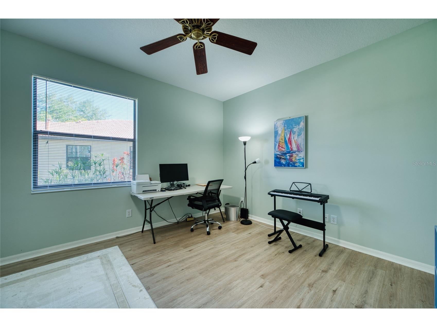 8142 Stirling Falls Circle Sarasota FL 34243 A4685641 image19