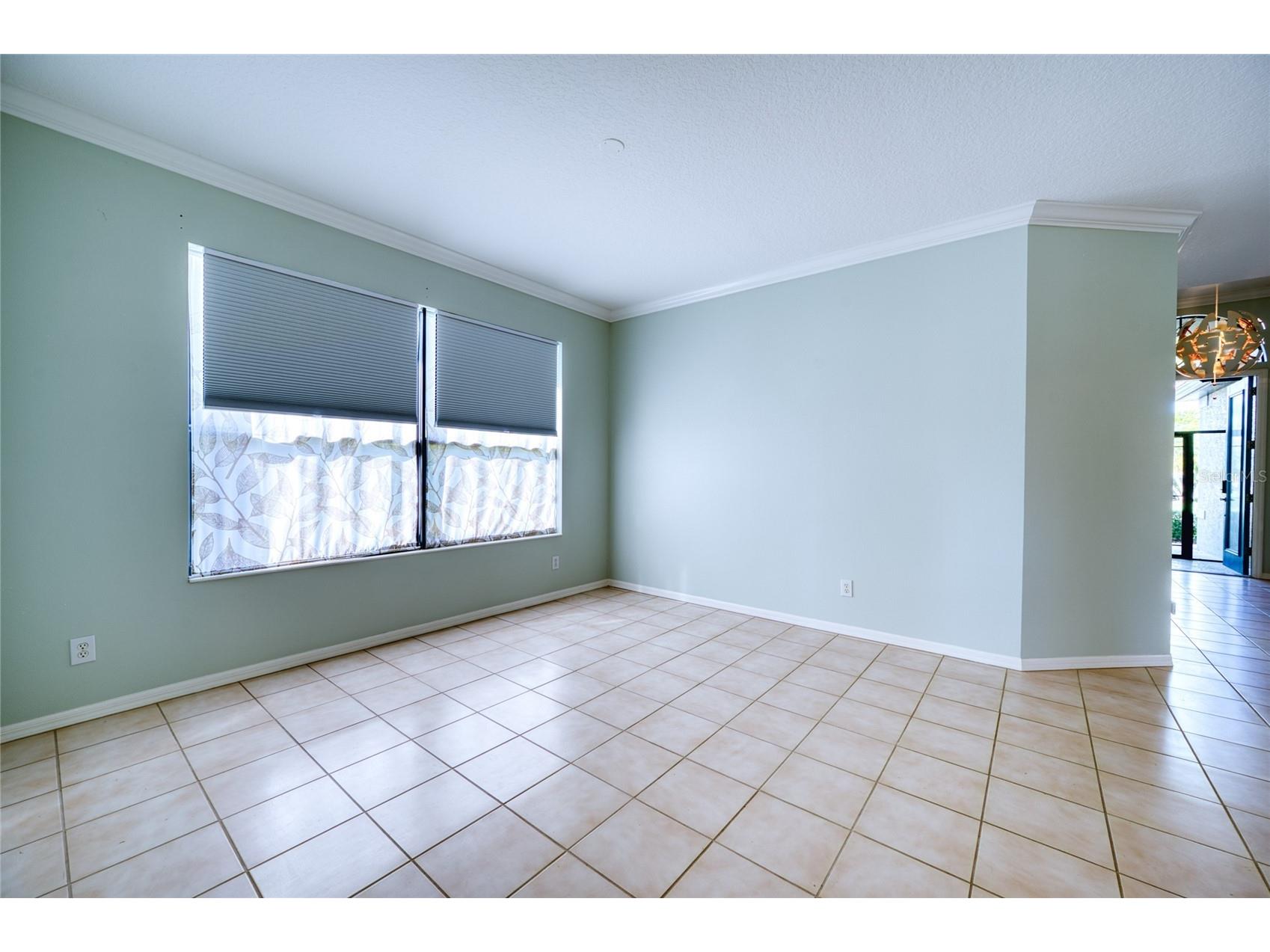 8142 Stirling Falls Circle Sarasota FL 34243 A4685641 image21