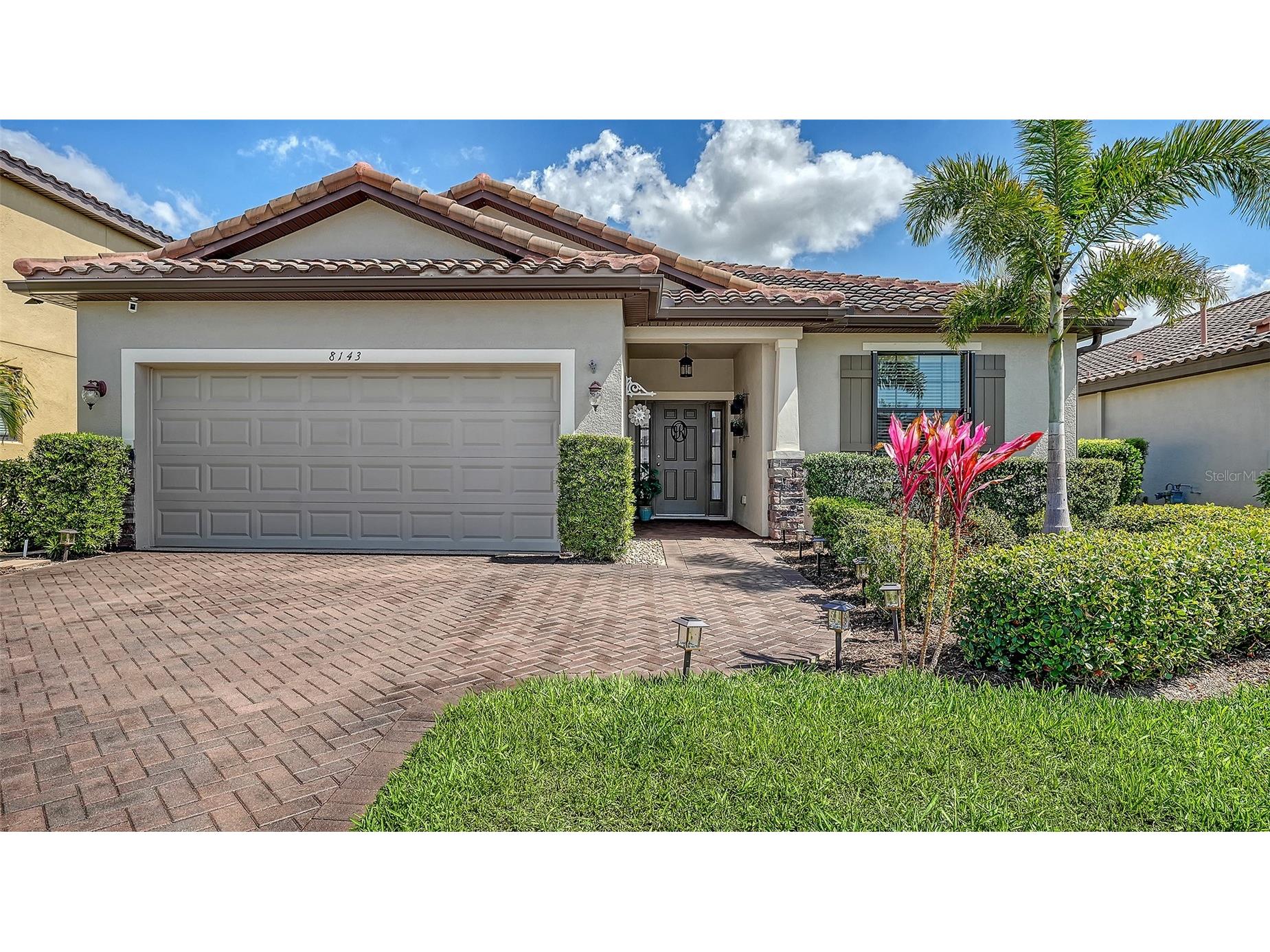 8143 36th Street E Sarasota FL 34243 A4685741 image1