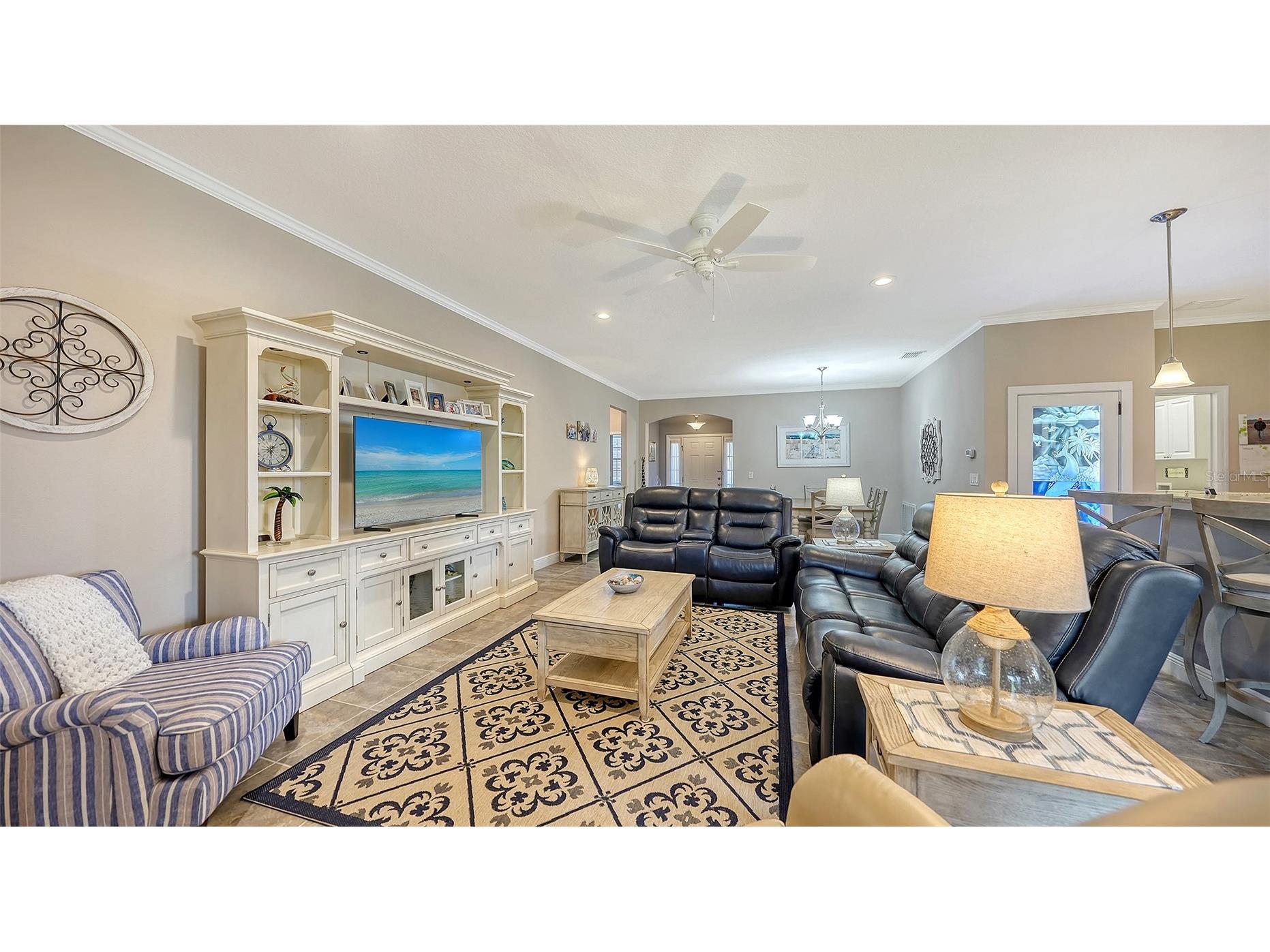 8143 36th Street E Sarasota FL 34243 A4685741 image12