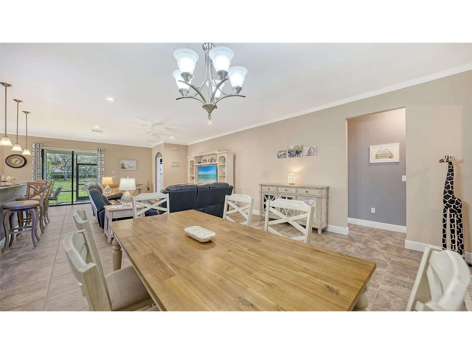 8143 36th Street E Sarasota FL 34243 A4685741 image31