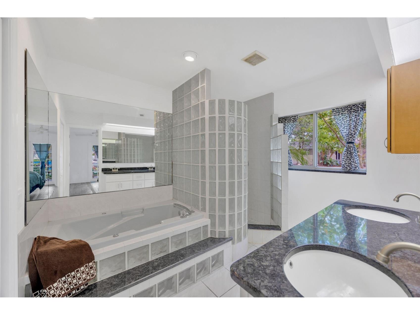 8143 Channel Drive Port Richey FL 34668 W7885366 image41