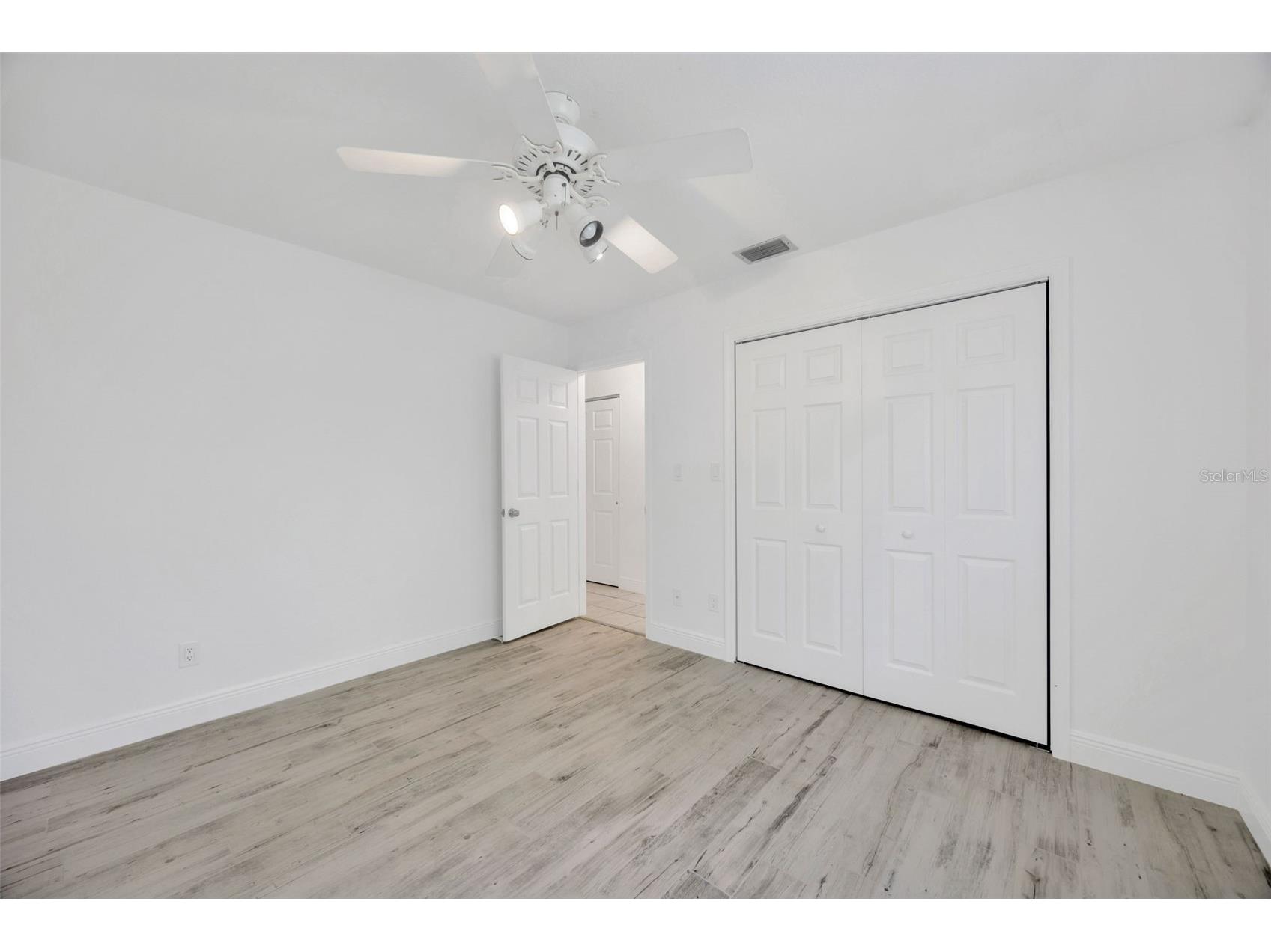 8143 Channel Drive Port Richey FL 34668 W7885366 image48