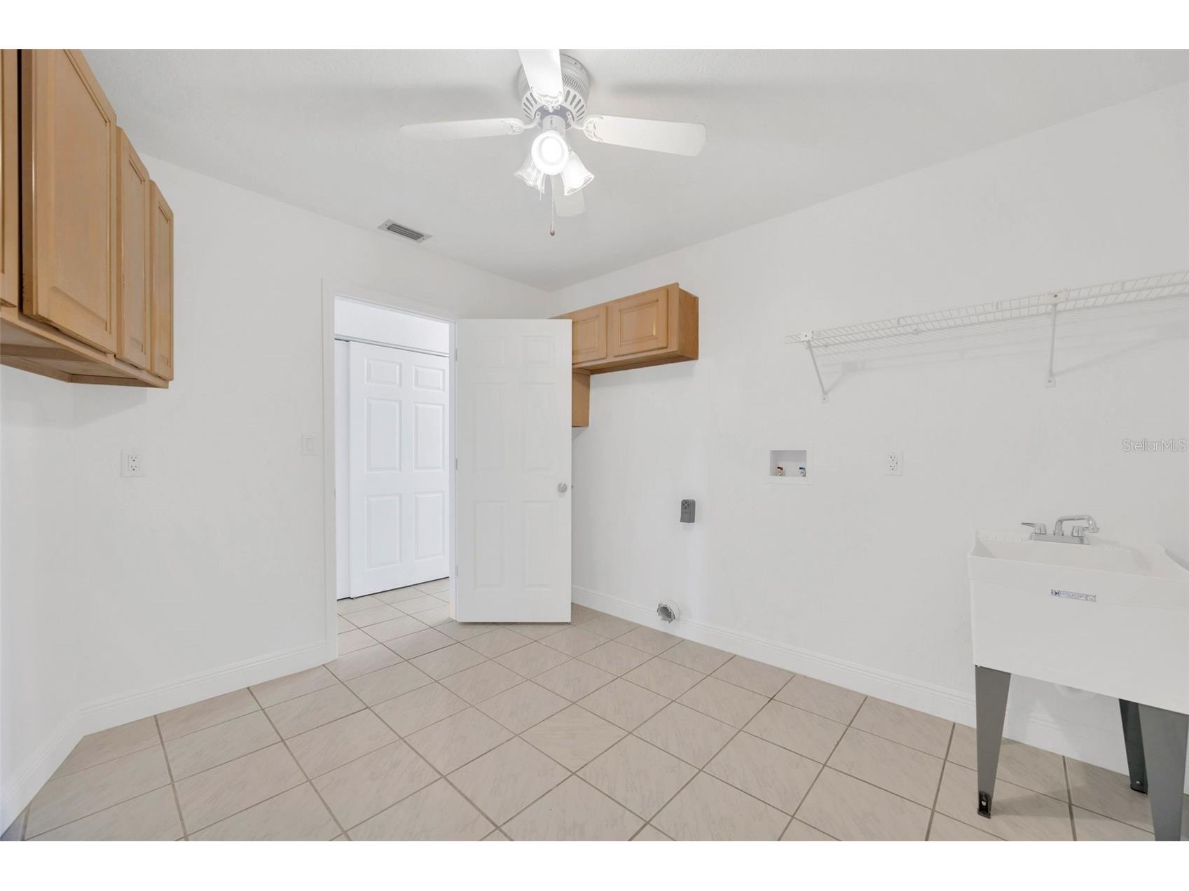 8143 Channel Drive Port Richey FL 34668 W7885366 image59