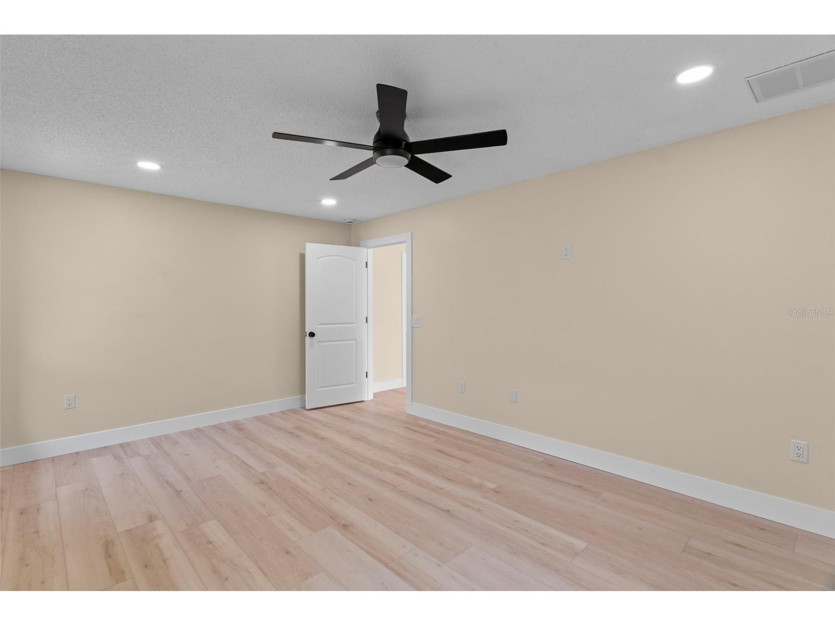 8143 Laurel Green Drive Spring Hill FL 34606 W7884321 image30