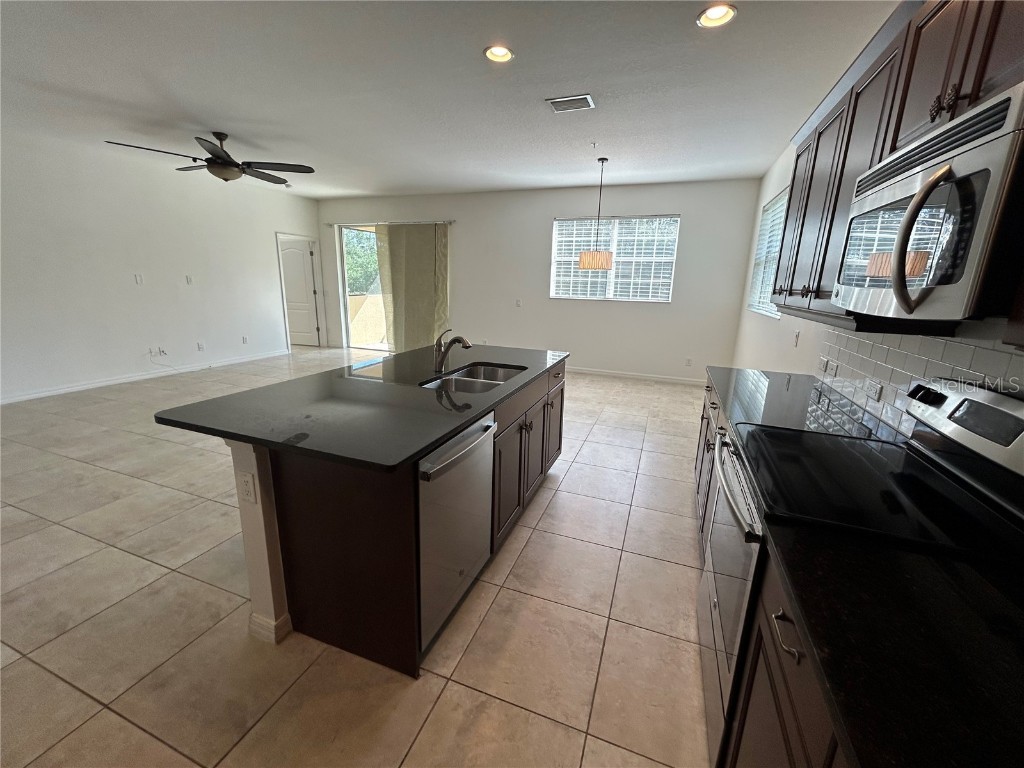 8143 Miramar Way #8143 Lakewood Ranch FL 34202 A4647748 image5