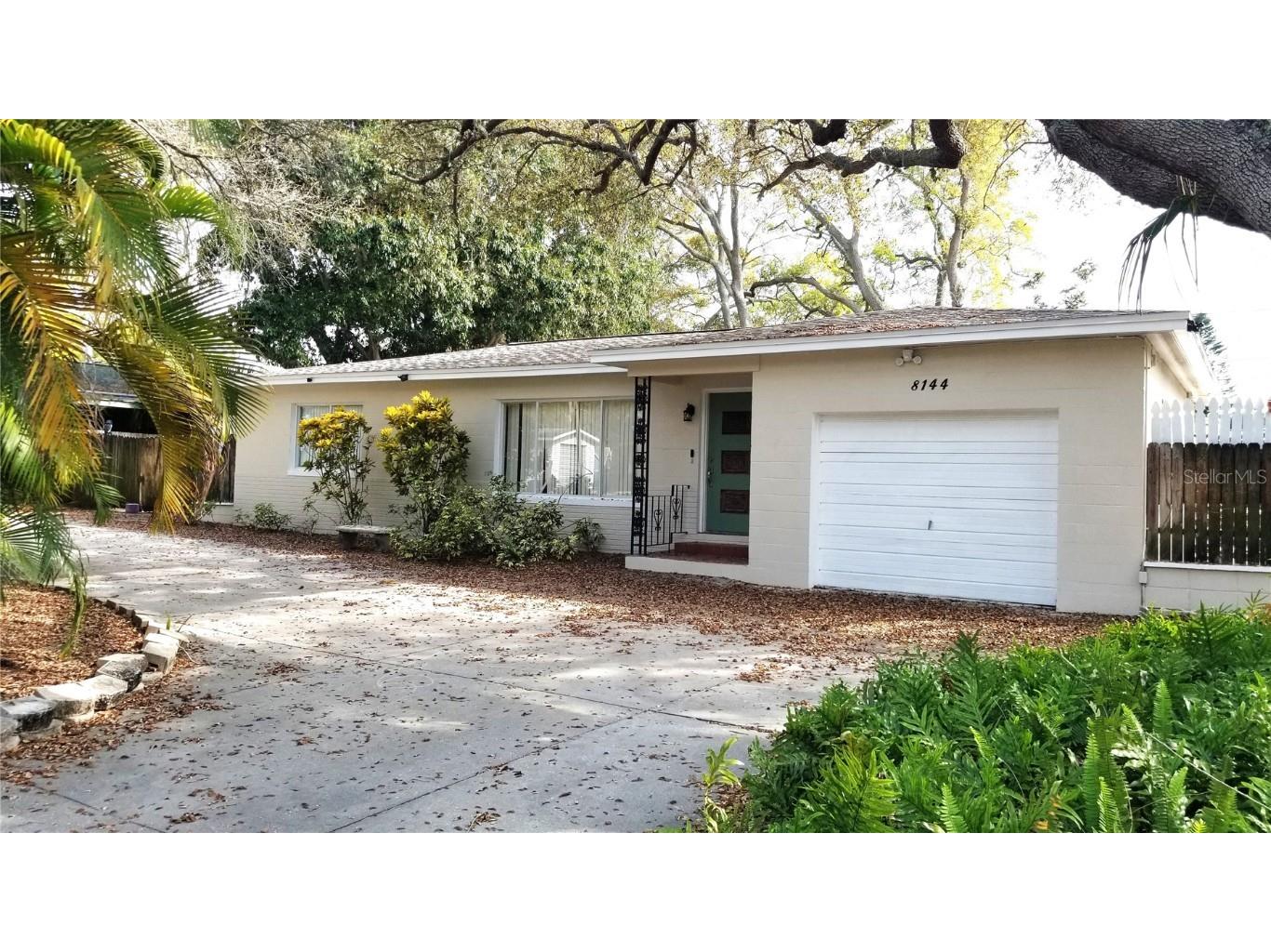 8144 24th Avenue N Saint Petersburg FL 33710 U8232688 image1