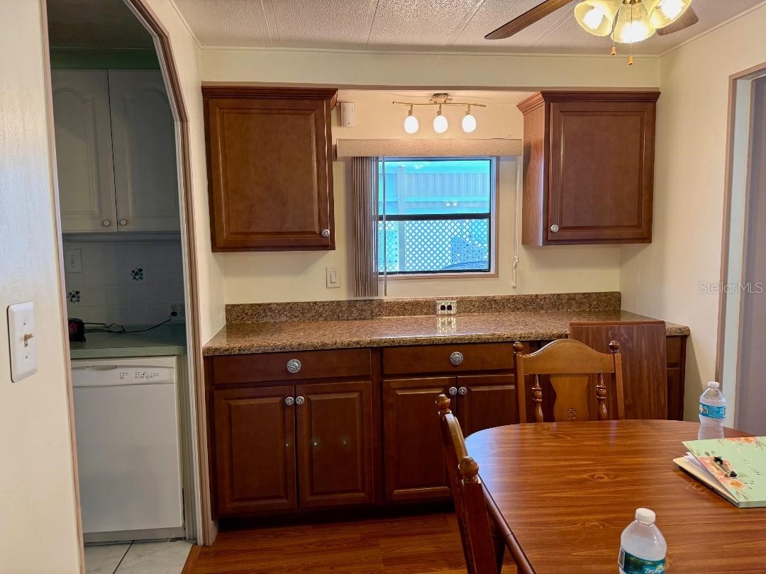 8144 Ridge Dale Avenue Brooksville FL 34613 W7886839 image2